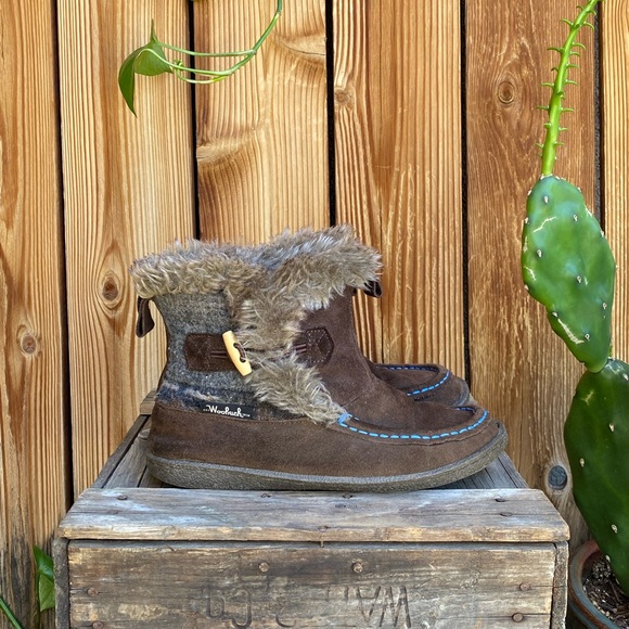 Woolrich Suede Faux Fur Wooden Toggle Moccasins - Picture 4 of 15